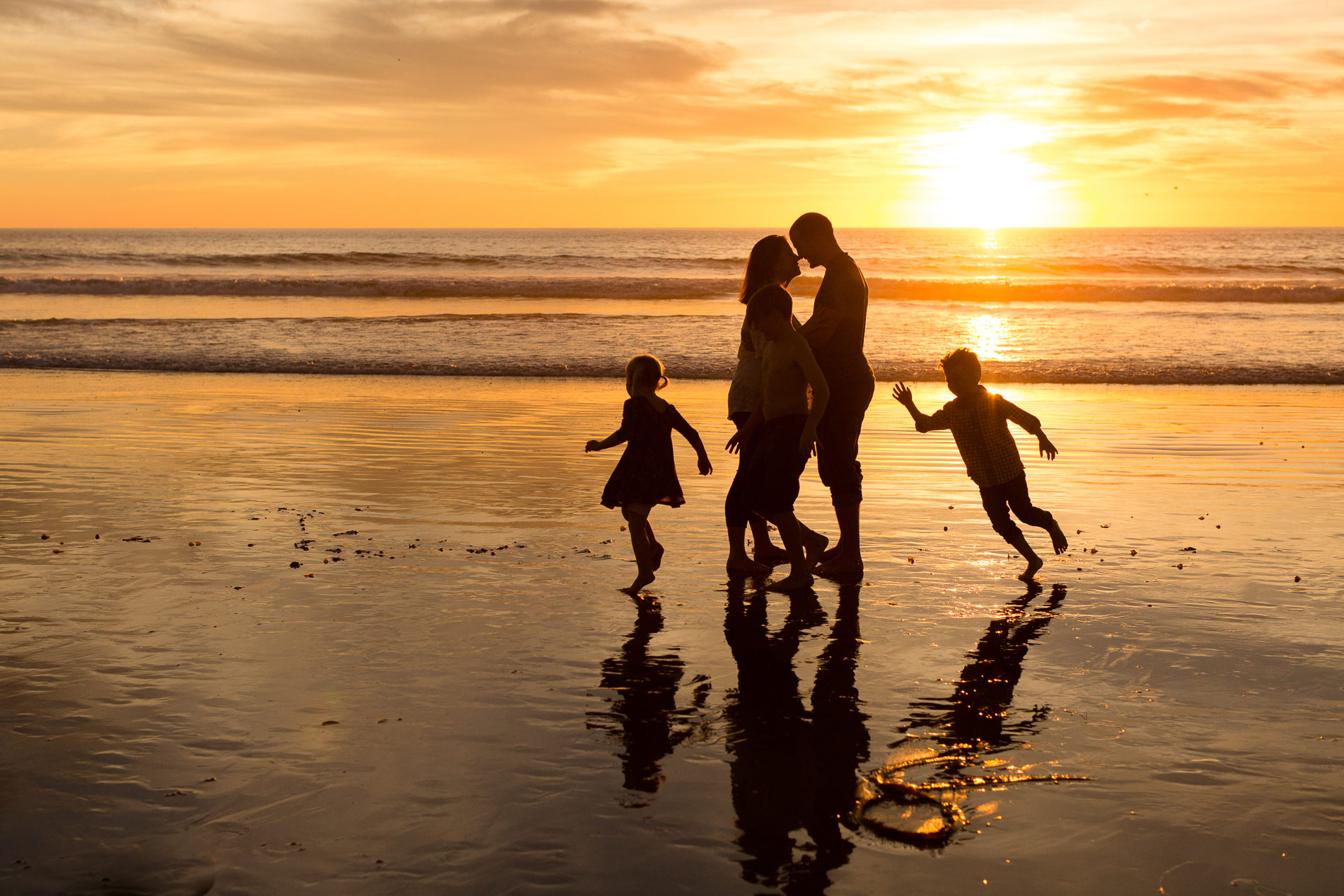 San Diego Family Photographer Beach Crystal Pier Christine Dammann Photography WS HF-17.jpg