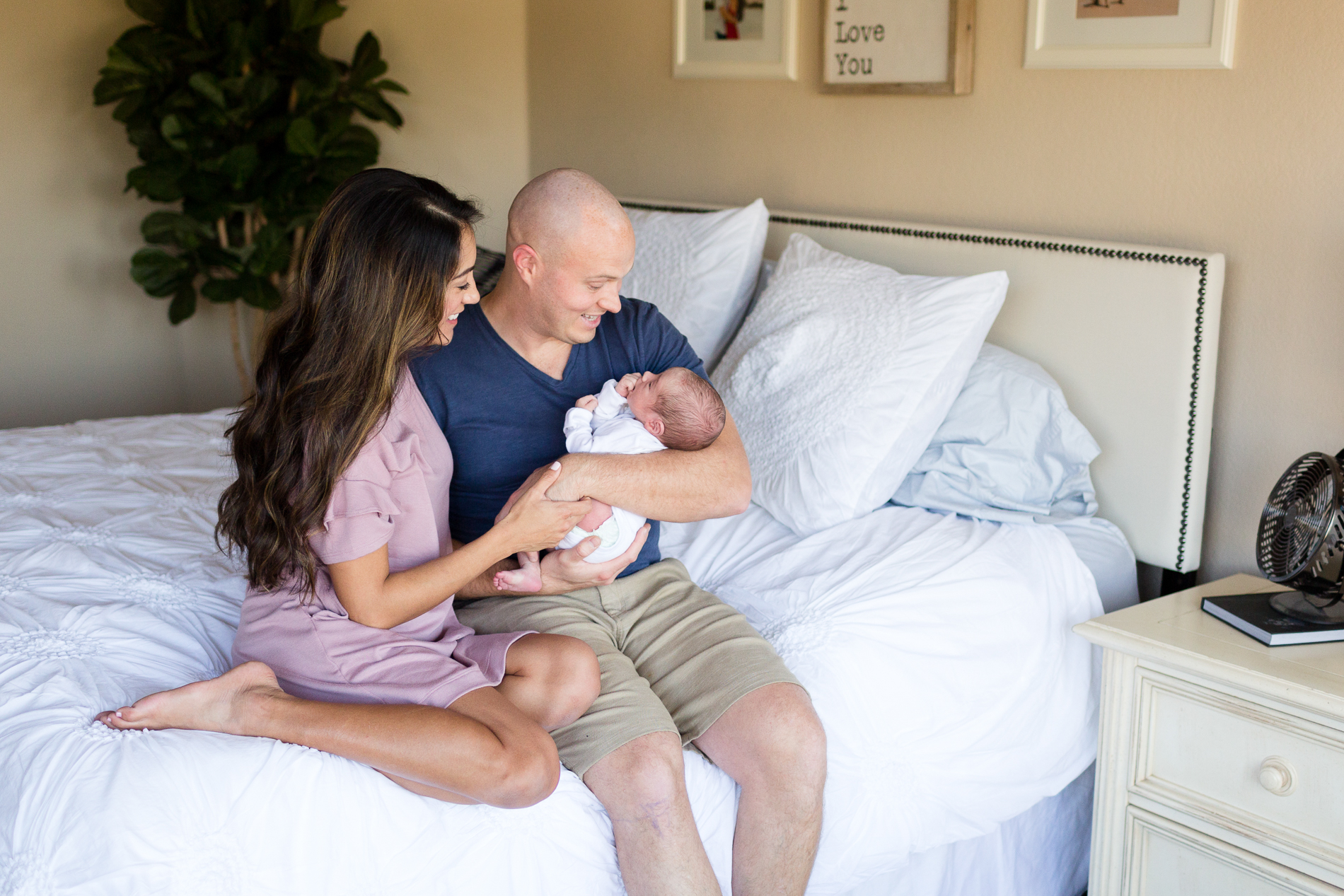 San Diego Lifestyle Newborn Photographer Christine Dammann Photography parents with baby