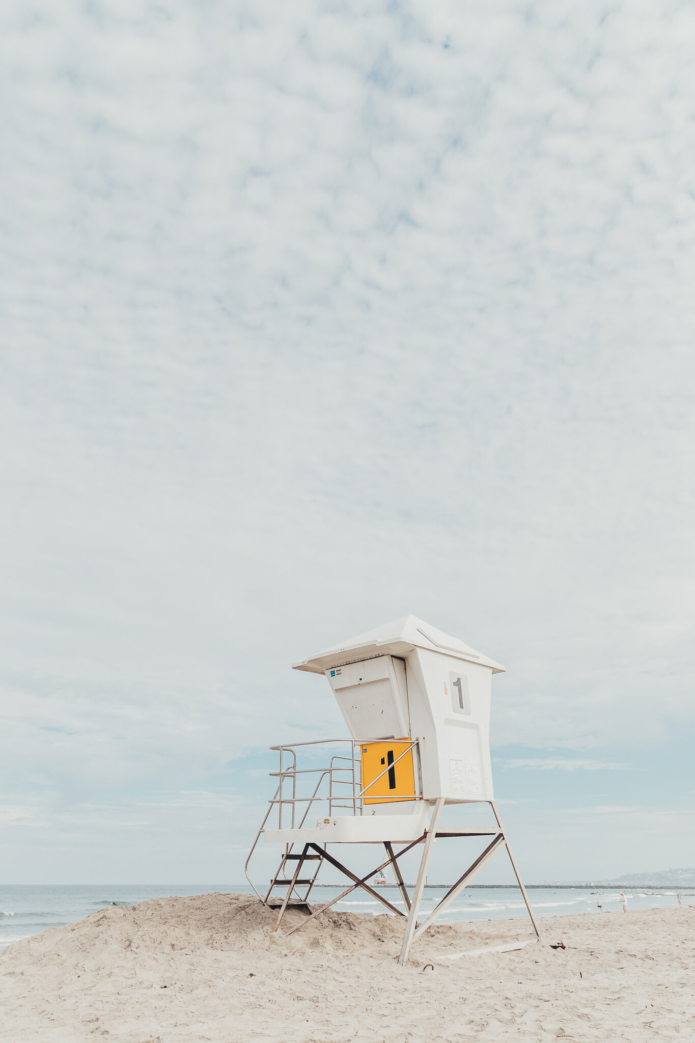 LifeguardTowerOceanBeachSanDiegoPhotographer