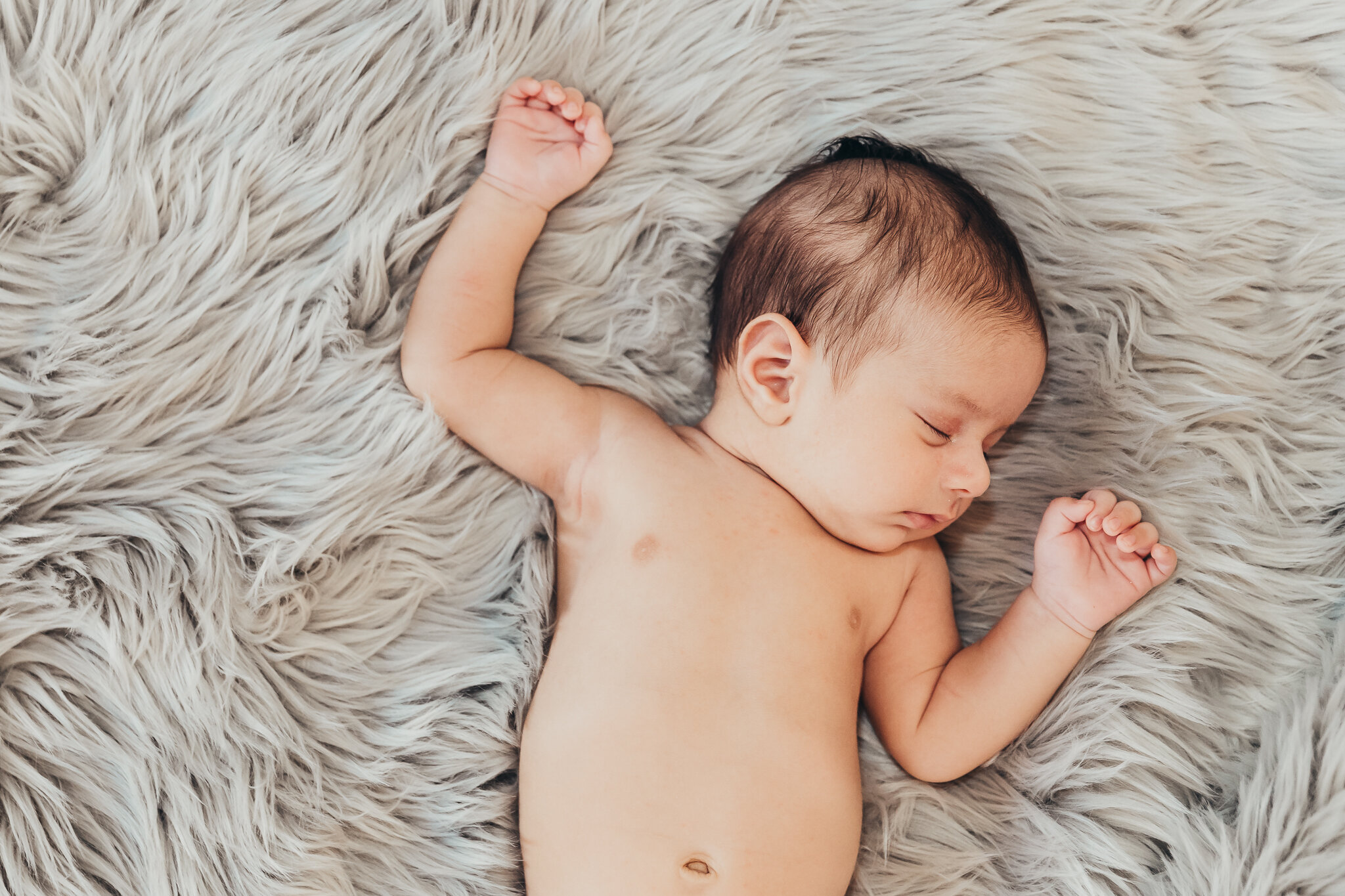 lifestyle newborn photography in San Diego