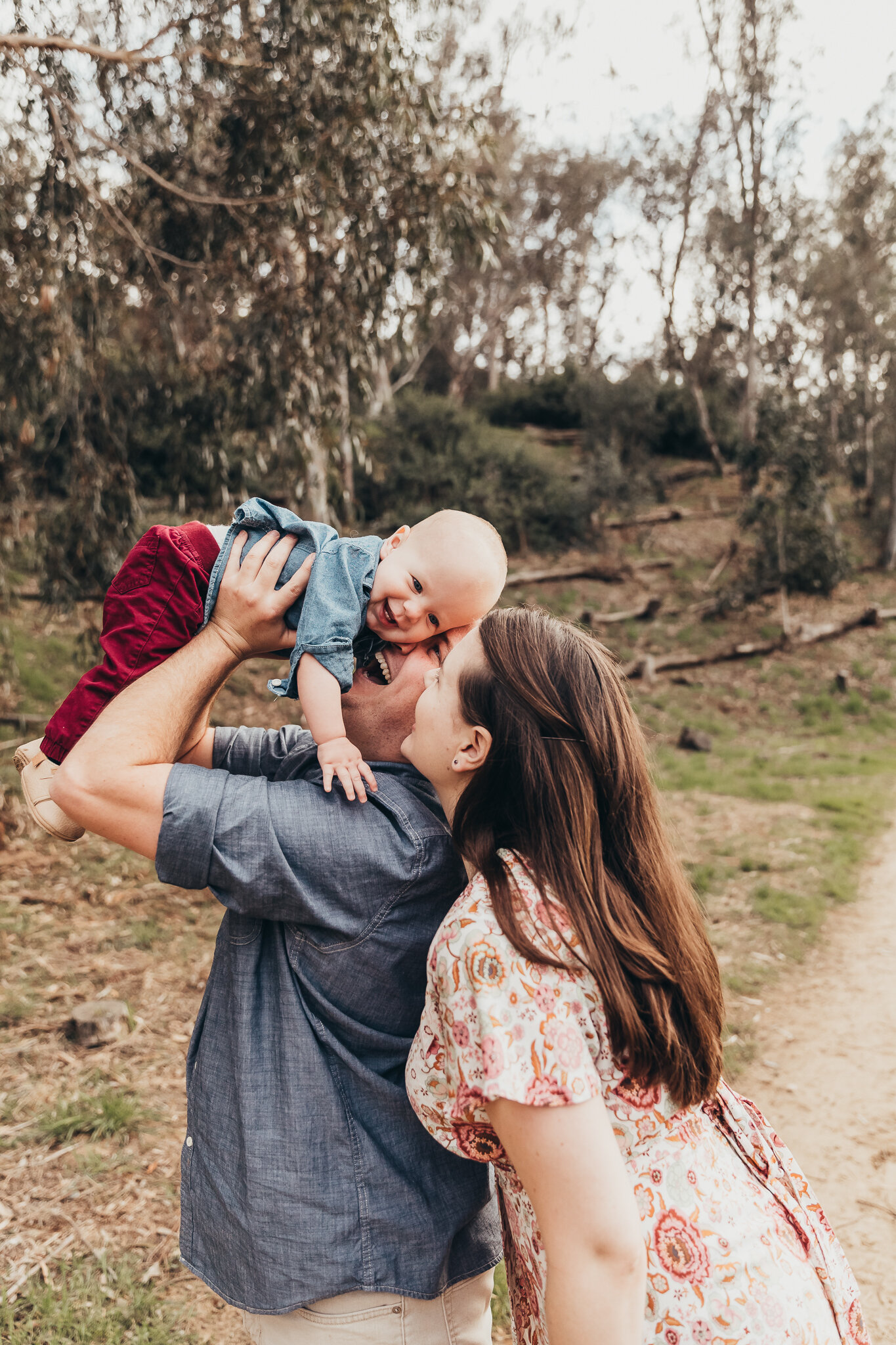 happy family photos Carlsbad San Diego Hosp Grove