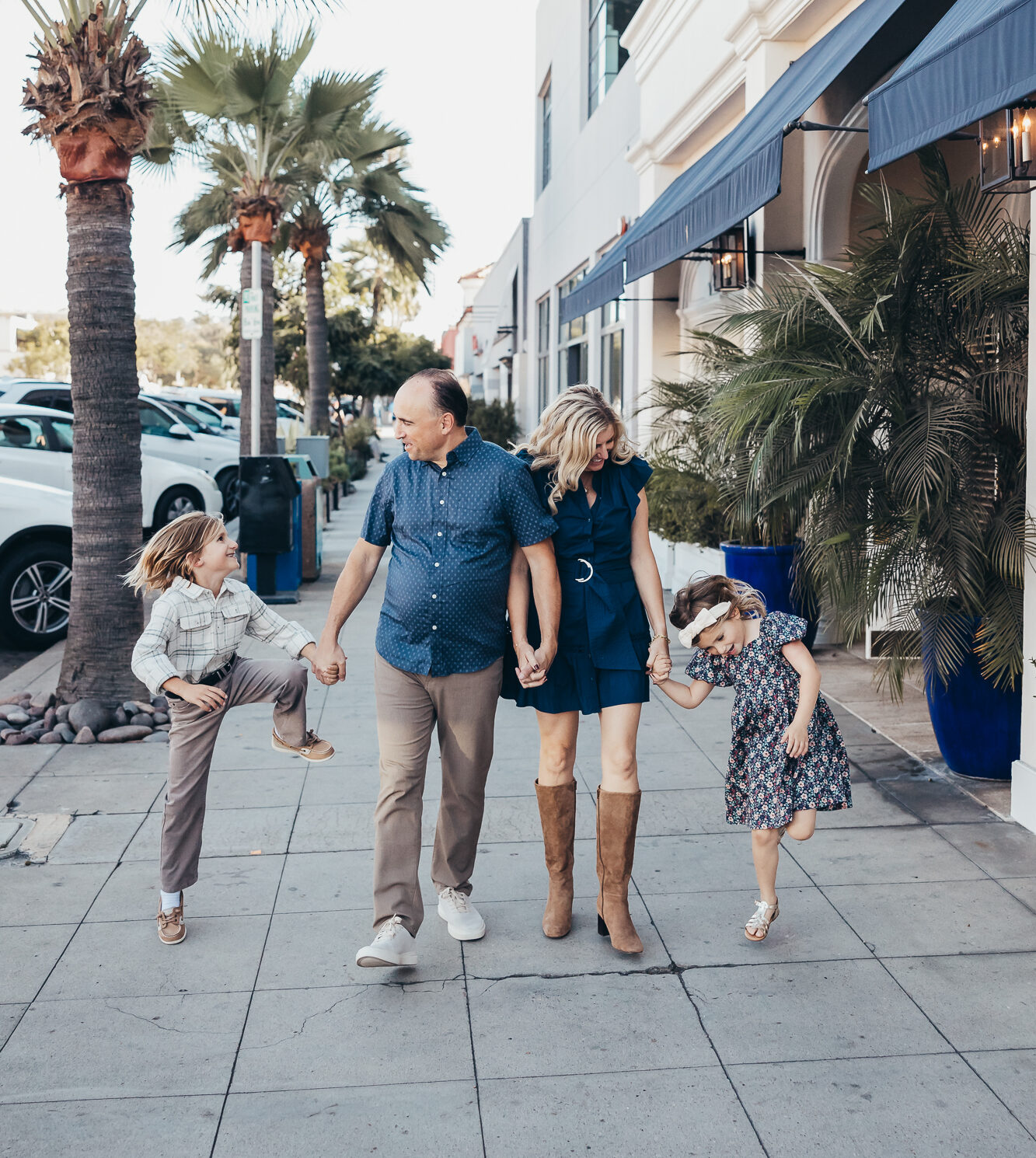 Family looking for kid-friendly restaurants in san diego